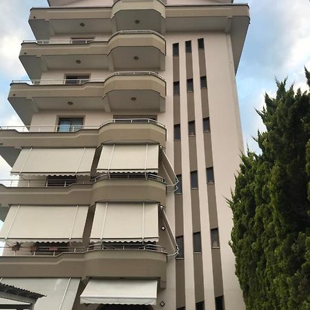 Guest House Il Palazzo Дуррес Екстер'єр фото