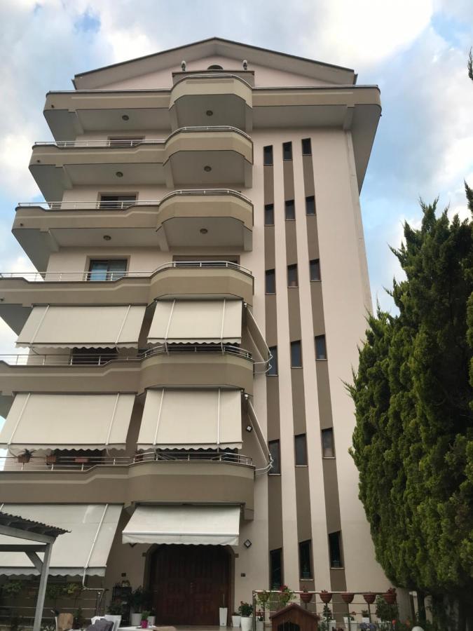 Guest House Il Palazzo Дуррес Екстер'єр фото