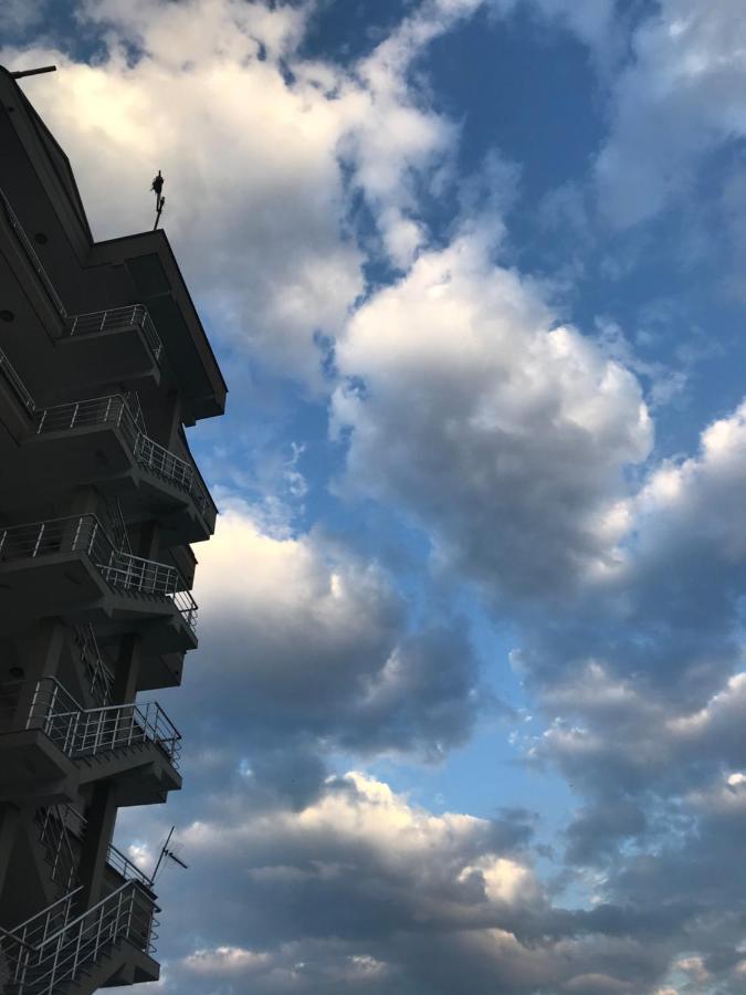 Guest House Il Palazzo Дуррес Екстер'єр фото