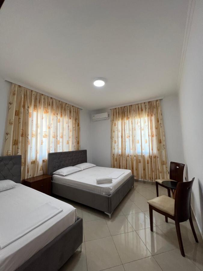 Guest House Il Palazzo Дуррес Екстер'єр фото